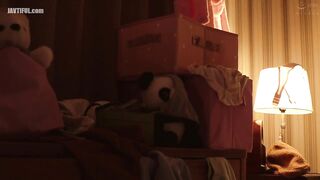 HUNTC-470 My parents remarried and I got a new step-sister! However, she's a shut-in fujoshi who rarely leaves her room. Censored