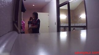 サークル　女子風呂　定点撮影　集団生脱衣 voyeur jp