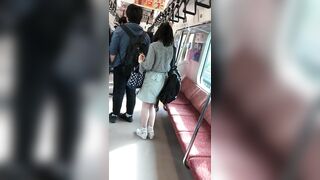 ４人のお姉さんの逆さパンチラ動画-静止画-１４７ voyeur jp 02-150526