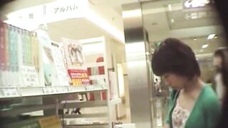 盗撮！胸チラパンチラ頂きます！vol.05-06 voyeur jp 150526