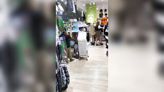 お姉さんの逆さパンチラ動画-静止画-１８２ voyeur jp 01-160526