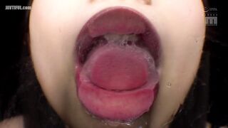 MIDV-390 After a company drinking party, I stayed over at the house... Reducing Mosaic JAV
