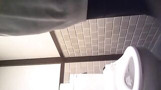 無臭 リアル女子トイレ盗撮（正面35度からの刺客）006 voyeur jp 160526