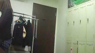 新シリーズ-これは抜ける-美女ol生着替え-早期販売終了あり voyeur jp 01-210526