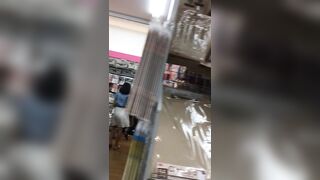 ｊ-の逆さパンチラ動画-画像付き-０３６ voyeur jp 01-210526