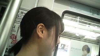 キュロットスカートで油断した女の子の可愛い桃尻生pをたっぷり撮影sol-101 voyeur jp 01-210526