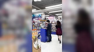 お姉さんの逆さパンチラ動画-２４６ voyeur jp 01-240526