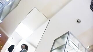 r03-薄緑タイトスカート店員さん-白p voyeur jp 01-250526