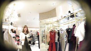 店員撮り８９-ドレス屋さんのお姉さん-撮れ高良好-アワビを包みこむ薄いパンティの大股開きと接写 voyeur jp 01-250526