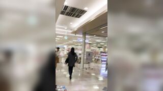 ２人のお姉さんの逆さパンチラ動画 静止画 おまけ付き ０６１ voyeur jp 06