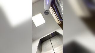 明日奈ちゃん④ 検温中の後輩olのパンモロ 社内で逆さ撮り voyeur jp